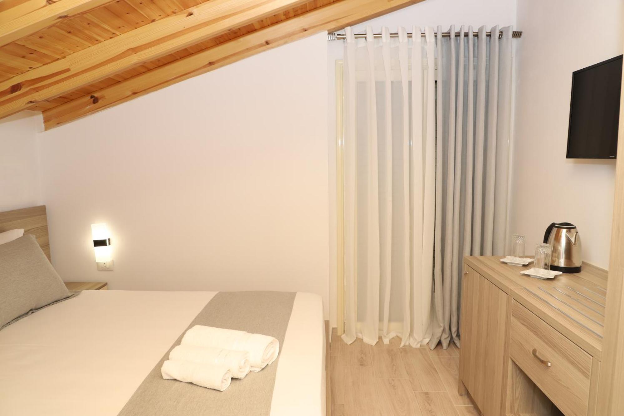 بيرات Guesthouse Kazazi المظهر الخارجي الصورة