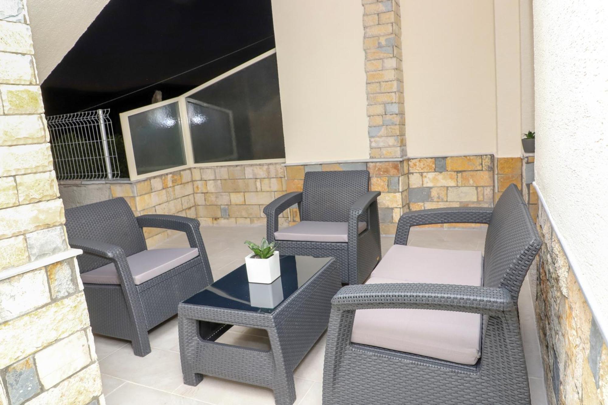 بيرات Guesthouse Kazazi المظهر الخارجي الصورة