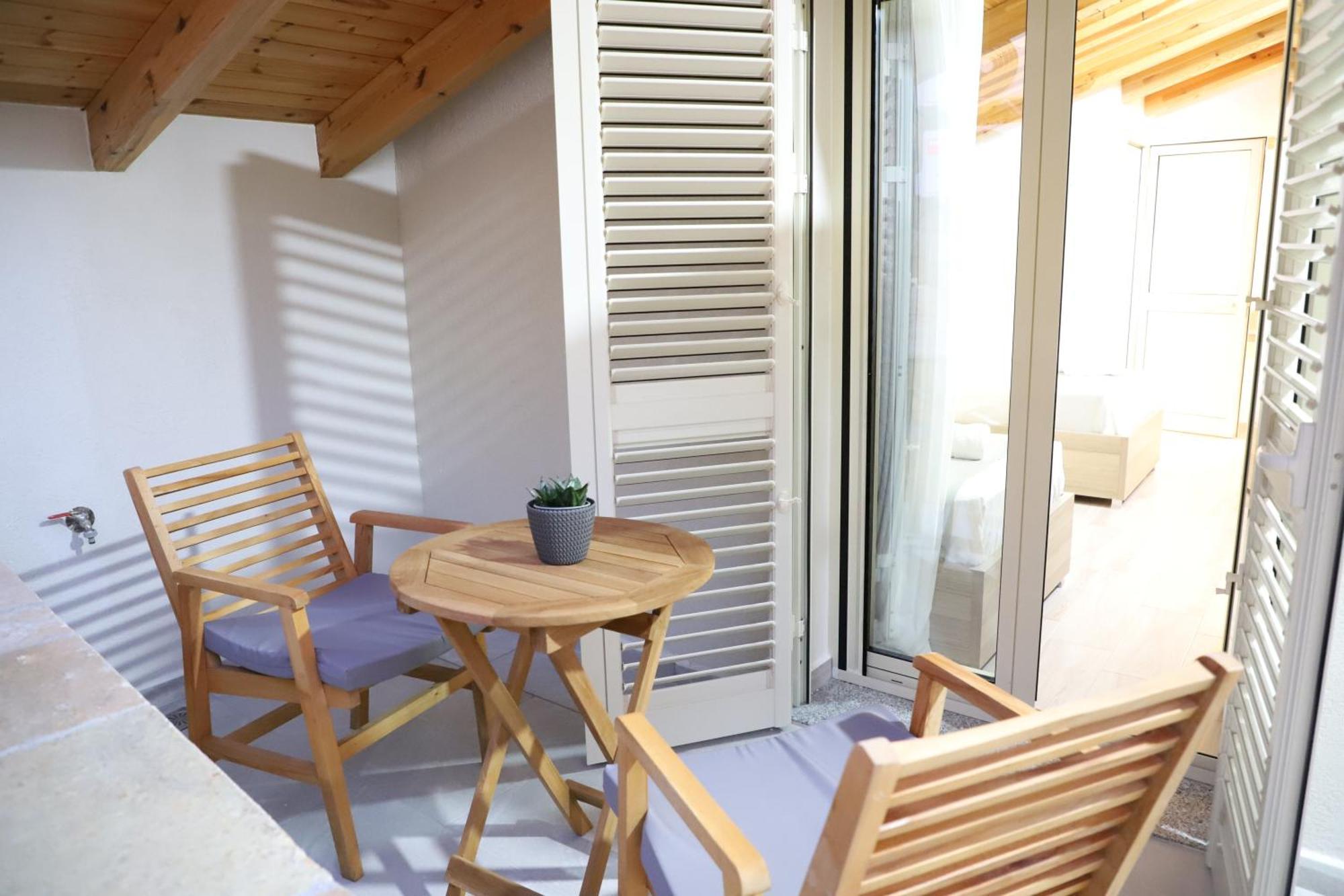 بيرات Guesthouse Kazazi المظهر الخارجي الصورة