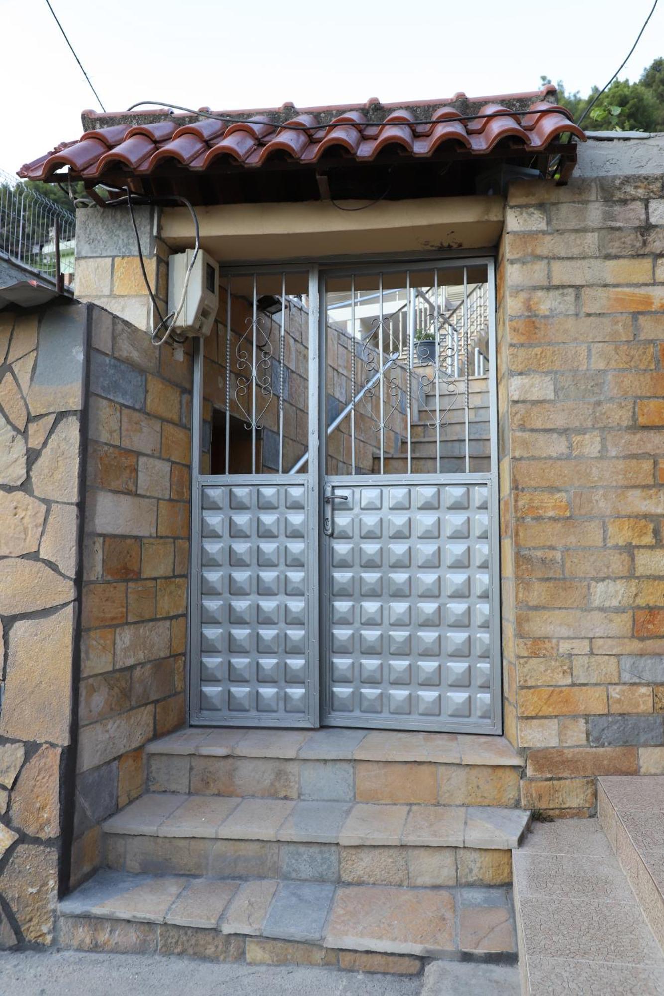 بيرات Guesthouse Kazazi المظهر الخارجي الصورة
