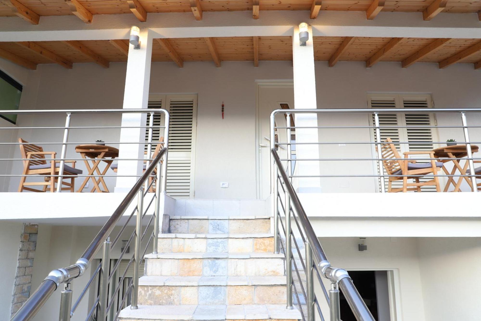 بيرات Guesthouse Kazazi المظهر الخارجي الصورة