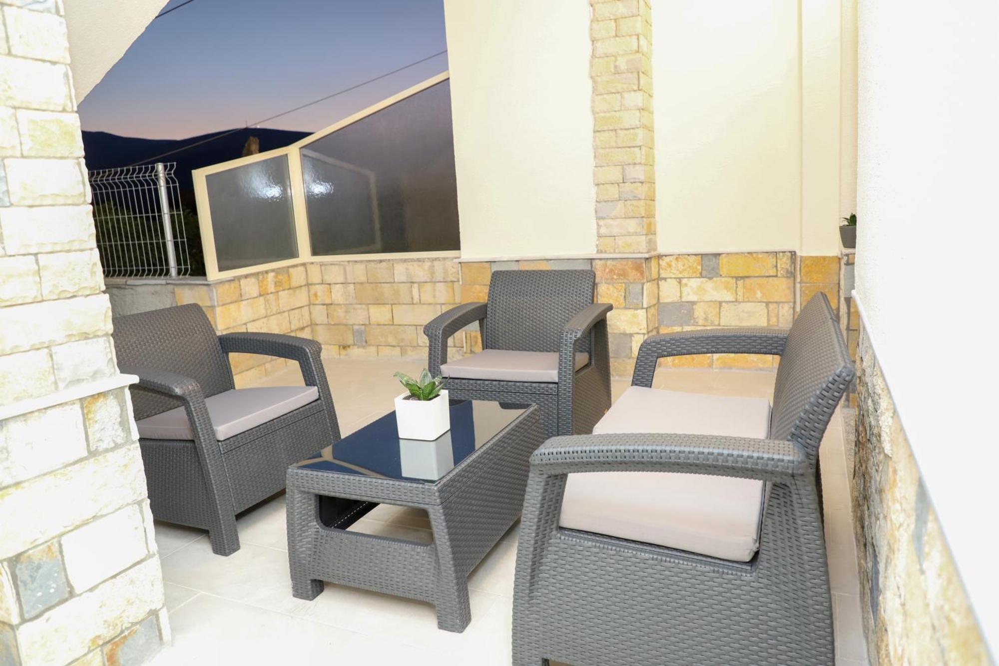 بيرات Guesthouse Kazazi المظهر الخارجي الصورة