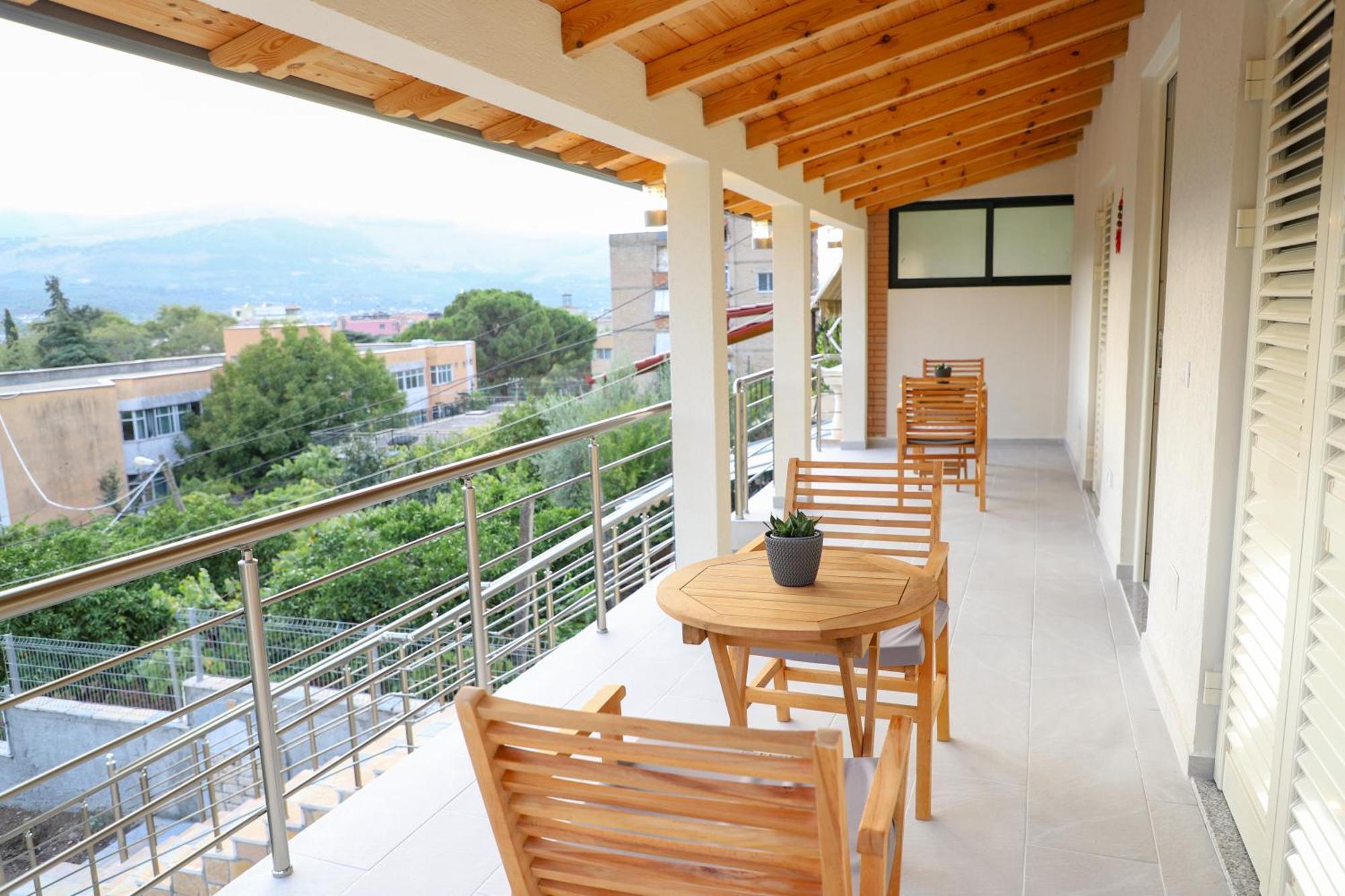 بيرات Guesthouse Kazazi المظهر الخارجي الصورة